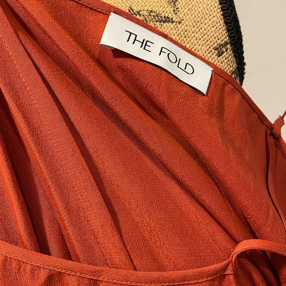 Rust colored lace The Fold London dress - Picture 3 of 11